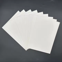 Papier carton blanc différentes largeurs dur C1S 180g 200g 230g 260g 300g pour l'emballage de cartes à jouer