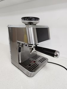 Máquina de Café Espresso OEM 4 en 1 con Tanque de Leche para Cold Brew, 20 Bares, Bomba ULKA Italiana, <span class=keywords><strong>Cappuccini</strong></span> y Molinillo 3 en 1 con Manómetro - Product Image 6