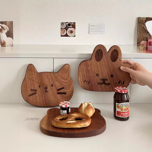 Planche à découper en bois d'ébène en forme de pomme gravée au laser pour servir la nourriture pour bébé - Product Image 2