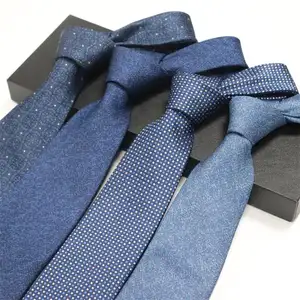 Envío rápido, venta al por mayor, corbata clásica tejida, azul marino, rojo, poliéster, rayas, corbatas sólidas para hombres