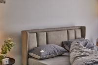 Nordisches Design Einfaches Luxus-Kingsize-Queen-Size-Doppelbett Lederkopfteil Hoher Plattform-Metallbettrahmen