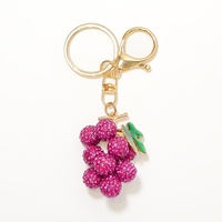 Porte-clés Raisin tendance avec strass, en alliage de zinc et cordon en cuir, pendentif DIY - Cadeau d'affaires de Chine