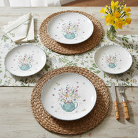 Service de table de mariage élégant en porcelaine florale, théière romantique et vaisselle à motif de fleurs sauvages, assiettes et tasses en porcelaine fine.