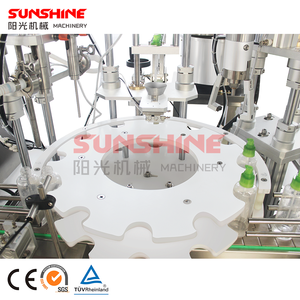 Machine de remplissage et de capsulage automatique de petit flacon d'huile liquide d'acide hyaluronique d'embouteillage de parfum <span class=keywords><strong>cbd</strong></span> - Product Image 4