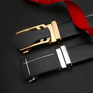 Nouvelle ceinture à boucle pour homme, décontractée, avec boucle automatique en fer, bordure en similicuir, vente directe d'usine, ceintures en PU et plastique - Product Image 2