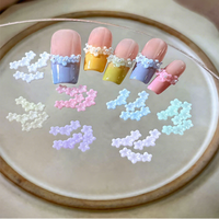 50 pièces/sac Nouveaux charms pour ongles en résine 3D DIY, motifs fleurs à trois pétales, fleurs perlées, petites fleurs, bordure de jupe à la française, pour nail art de luxe