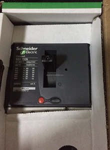 Gloednieuwe Telemecanique Micrologic 2.3 400a 3P 3d Compacte Nsx400f Stroomonderbreker Lv432676 Schneider - Product Image 2