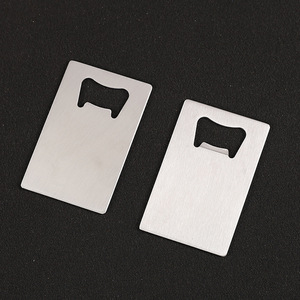 Apribottiglie Personalizzato in Acciaio Inox a Forma di Carta di Credito per Birra e Regali Aziendali - Product Image 3