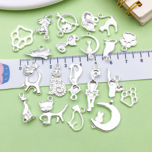 จี้รูปแมวโลหะผสมเงินสไตล์ผสมผสานสำหรับทำเครื่องประดับ DIY จำนวน 20 ชิ้น - Product Image 3