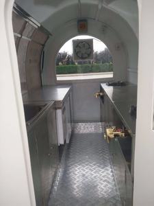 Camión de comida totalmente equipado a la venta, carrito de venta de café y té de burbujas de concesión personalizado de Europa, remolque de comida - Product Image 3