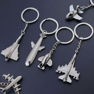 Avión <span class=keywords><strong>de</strong></span> combate Avión Llavero <span class=keywords><strong>Aviones</strong></span> Avión <span class=keywords><strong>de</strong></span> combate 3D Llaveros <span class=keywords><strong>de</strong></span> metal Modelo <span class=keywords><strong>de</strong></span> avión Llaveros Colgante Regalos Helicóptero Llavero - Product Image 1