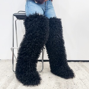 Bottes longues ultra-hautes au-dessus du genou en fausse fourrure de laine mongole, chaudes, doublées de peluche, à plateforme, pour l'extérieur, mignonnes pour filles - Product Image 1