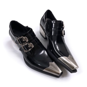 Chaussures <span class=keywords><strong>Derby</strong></span> de Luxe pour Hommes en Microfibre, Style Punk avec Accents Métalliques, Double Boucles, Semelle Épaisse, Motif Uni - Product Image 2