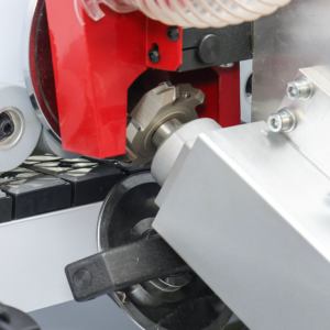 Machine de chantournage automatique industrielle CE fabriquée en Chine pour le bois, le mélamine, le MDF avec CNC et pré-fraisage - Product Image 5