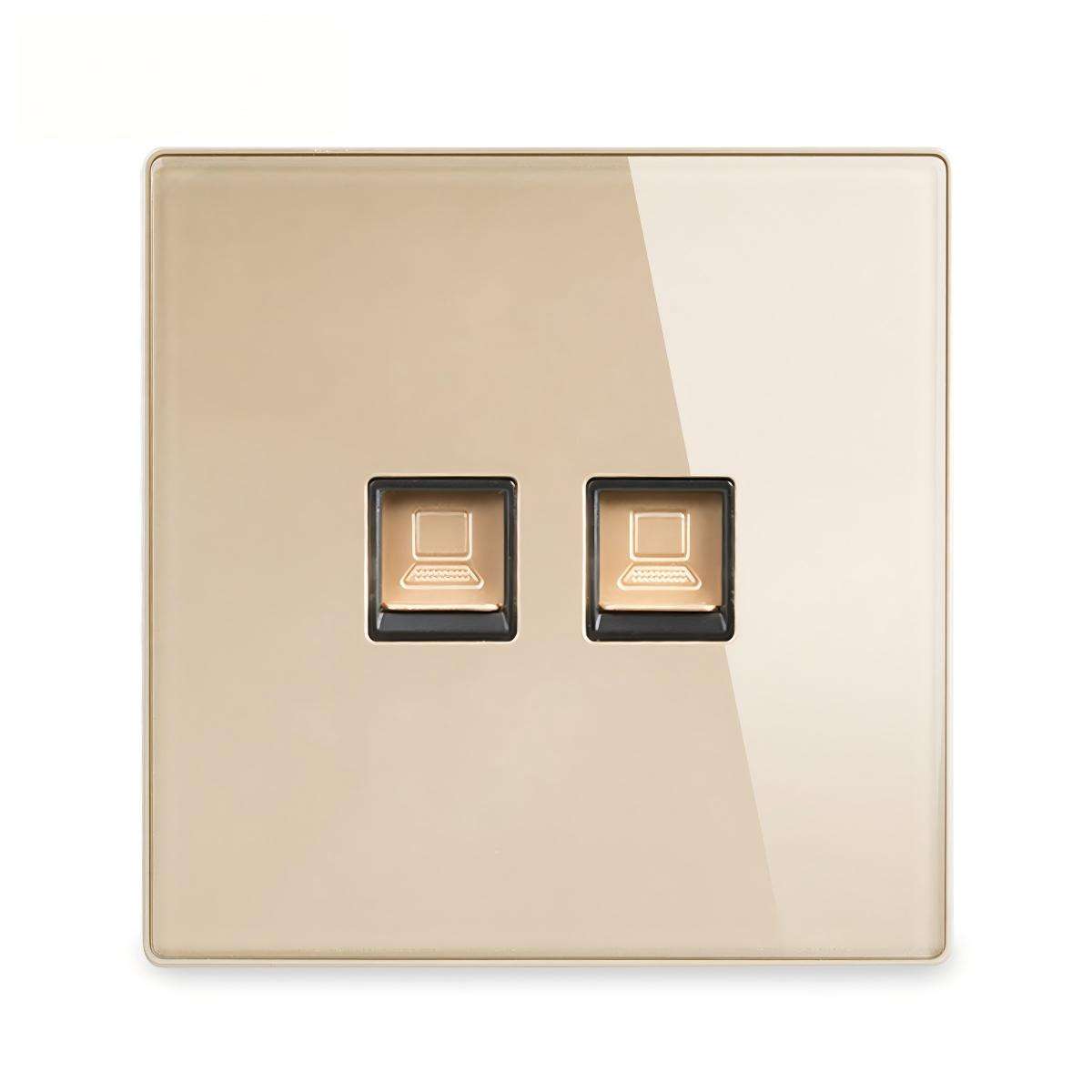 Doble enchufe para computadora