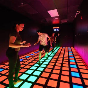 Jeu actif sol verre interactif couleur carrés lumière sol lave activer jeu de tuiles - Product Image 1