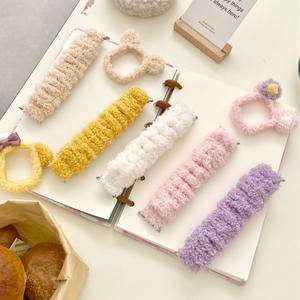 Cutie Cake <span class=keywords><strong>Bracelet</strong></span> en peluche fait à la main pour <span class=keywords><strong>Apple</strong></span> <span class=keywords><strong>Watch</strong></span> Series 10 987654 <span class=keywords><strong>Bracelet</strong></span> en tissu ultra/Se pour Iwatch 8 Bracelets de montre Scrunchie - Product Image 1