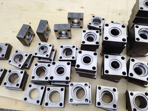 งานกลึงความแม่นยำสูงสำหรับหน้าแปลนผิว RF ไทเทเนียมเกรด 2 ของแบรนด์ QD ที่เชื่อถือได้ สำหรับการผลิตอุปกรณ์ทางการแพทย์และอากาศยาน - Product Image 3