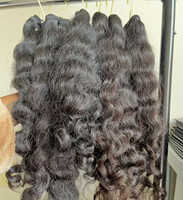 Grossistes de Cheveux Humains Bruts : Boucles Birmanes, Boucles Indiennes, Bundles de Cheveux Alignés avec la Cuticule, Cheveux Ondulés Bruts Cambodgiens d'un Seul Donneur