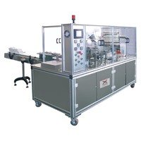 Machine de remplissage et de bouchage automatique multi-têtes pour flacons en plastique de liquides (gouttes pour les yeux, huiles essentielles, eau minérale)