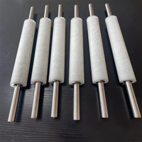 Brosse cylindrique en nylon personnalisable pour le nettoyage industriel, brosse de nettoyage pour l'élimination de la poussière des surfaces