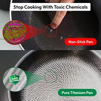 Poêle à frire de luxe OEM de 12 pouces en titane martelé, poêle en acier inoxydable sans rivets, poignée détachable, compatible induction, couvercle en verre