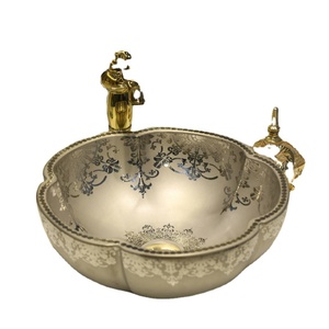 Luxueux argent En Relief Art Bassin Évier Comptoir Lavabo en céramique lavabo salle à manger éviers <span class=keywords><strong>de</strong></span> salle <span class=keywords><strong>de</strong></span> bain - Product Image 1