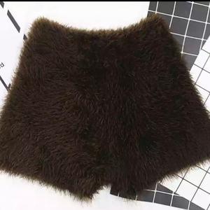 กางเกงขาสั้นเอวกลางผ้าขนโมแฮร์เนื้อนุ่ม แต่งกระดุม ดีไซน์รักษ์โลก ระบายอากาศได้ดี สไตล์ฮิปฮอปสำหรับผู้หญิง - Product Image 3