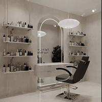Mobilier haut de gamme pour salon de coiffure : Postes de coiffage personnalisés, chaises, miroirs, unités de lavage, vitrines, design d'intérieur