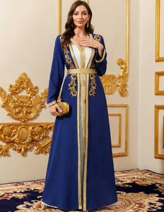 Abito Abaya da Donna Mediorientale Veste Araba di Dubai alla Moda Set di Due Pezzi in Pizzo Ricamato - Product Image 1