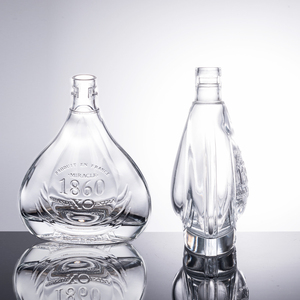 Bouteilles de <span class=keywords><strong>cognac</strong></span> en verre personnalisées XO 700 ml avec gravure en relief 70 cl - Product Image 4