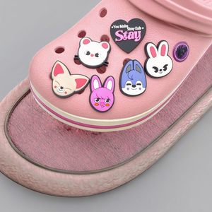 <span class=keywords><strong>Lilu</strong></span> F060 Accesorios para Sandalias de Dibujos Animados Coreanos Lindos de Stray Kids, Dijes Desmontables de PVC Suave para Zapatos Tipo Clog - Product Image 3