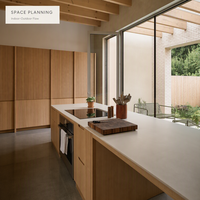 Meubles de cuisine modernes en bois cannelé, solution de mobilier sur mesure pour toute la maison, idéale pour les projets résidentiels intérieurs et extérieurs.