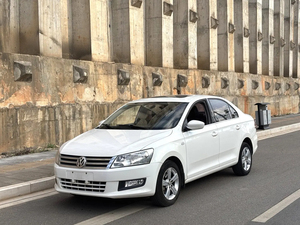 Voiture <span class=keywords><strong>d</strong></span>'<span class=keywords><strong>occasion</strong></span> Volkswagen <span class=keywords><strong>Santana</strong></span> 2015 1.6L Auto Comfort Edition Berline <span class=keywords><strong>d</strong></span>'<span class=keywords><strong>occasion</strong></span> Conduite à gauche Essence 110ch 6AT Coffre 466L Économe en carburant - Product Image 1