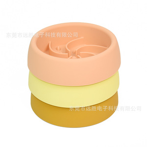 Bol pour chien en silicone avec ventouse, taille moyenne, alimentation lente pour animaux de compagnie, forme arrondie, bol pour nourriture pour chat, anti-renversement - Product Image 4