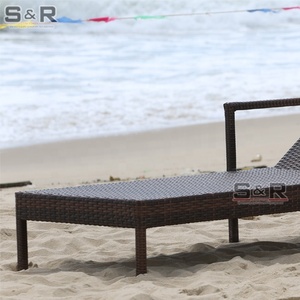 Hot người bán xách tay PE <span class=keywords><strong>Poly</strong></span> mây wicker gấp Sun <span class=keywords><strong>Lounger</strong></span> với bảng cho ngoài trời sống sân bãi biển hồ bơi hoặc khách sạn - Product Image 3