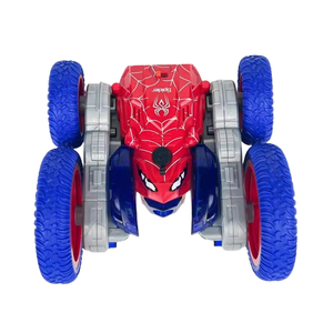 Nouveauté 2024 Voiture <span class=keywords><strong>télécommandée</strong></span> <span class=keywords><strong>Spiderman</strong></span> avec pulvérisation, double face, cascades, lumières et bras articulé - Product Image 4