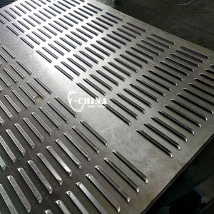 Façade métallique perforée ventilée en maille 316L personnalisable, pliage industriel par soudage pour écran décoratif architectural - Product Image 2