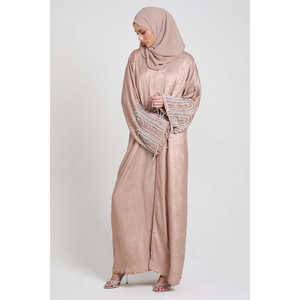 Luxury Rose Mist Conjunto de cuatro piezas <span class=keywords><strong>para</strong></span> <span class=keywords><strong>mujer</strong></span> Adornado Pearl Tassel Cuff Open Abaya usado <span class=keywords><strong>en</strong></span> la parte superior del <span class=keywords><strong>brazo</strong></span> - Product Image 4