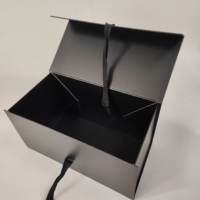 Benutzer definierte Branding Matte Magnet verschluss Papier Geschenk box Rechteckige Falt kleidung Verpackungs band für Kleidung Socken Pelz