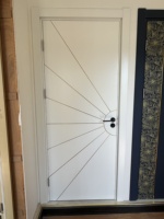 Portes intérieures battantes SunnyTech au design moderne en WPC, matériau composite imperméable, pour maison et appartement, en polymère plastique peint