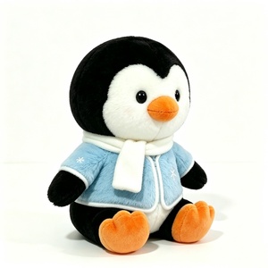 Pingouin en peluche personnalisé pour enfants, compagnon de nuit doux, pingouin de la forêt enchantée d'hiver, pingouin flocon de neige en peluche - Product Image 4