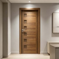 Porte d'entrée en bois massif sur mesure, résistante aux intempéries et écoénergétique, pour projets de rénovation de villas de luxe aux États-Unis
