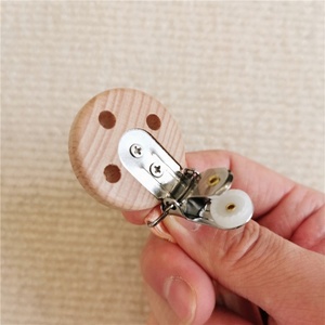 Vendita Calda: <span class=keywords><strong>Portaciuccio</strong></span> con Clip e Catena in Cotone Organico Fatto a Mano per Neonati - Product Image 6