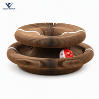 Griffoir pour chat en forme d'accordéon, magnétique, changeant de forme, en carton ondulé, avec balle de jeu pour chats d'intérieur