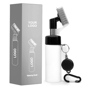 Brosse de nettoyage pour clubs de golf avec logo personnalisé, accessoires de golf portables, grande brosse <span class=keywords><strong>à</strong></span> poils en nylon, bouteille <span class=keywords><strong>à</strong></span> presser - Product Image 4