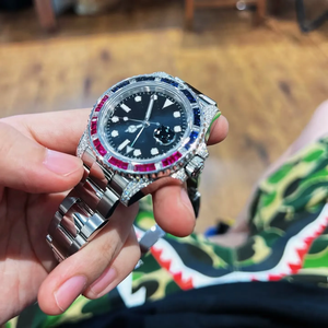 Montre de plongée pour homme à boîtier en bois avec lunette sertie de diamants bleus, verre saphir, mouvement mécanique entièrement automatique et cadran à aiguilles, vente en gros sur mesure - Product Image 5