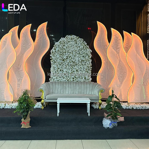 ฉากหลังงานแต่งงานสมัยใหม่ LEDA ตกแต่งเวทีงานอีเว้นท์ ฉากหลังโลหะลายสาหร่ายแบบกำหนดเอง ไฟ LED แสงวอร์มไวท์ ฉากหลังเหล็กพร้อมขาตั้ง LED - Product Image 2