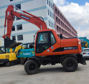 Excavatrice sur pneus d'occasion Doosan DH150 de 15 tonnes pour travaux d'excavation, chantiers de construction et mines - Product Image 3