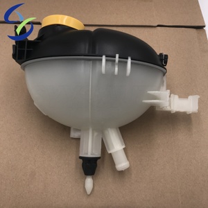 Réservoir de liquide de refroidissement A2045000749 2045000749 A204 500 07 49 204 500 07 49 pour <span class=keywords><strong>Mercedes</strong></span> Benz <span class=keywords><strong>CLS</strong></span> W218 W212 W207 C207 Classe E - Product Image 2